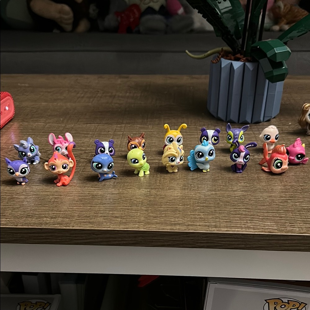 Littlest Pet Shop Figurines